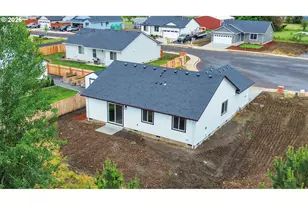 4410 Knotty Pne Ct, Sweet Home, OR 97386 - Photo 11