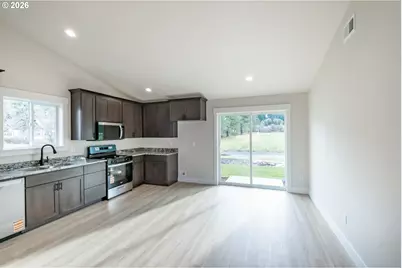 4410 Knotty Pine Ct, Sweet Home, OR 97386 - Photo 13