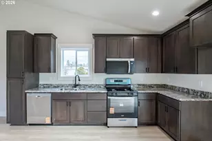 4410 Knotty Pne Ct, Sweet Home, OR 97386 - Photo 19