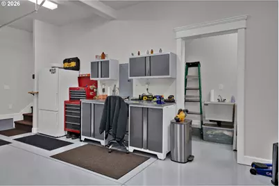 290 Harbor St, Florence, OR 97439 - Photo 33