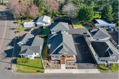 290 Harbor St, Florence, OR 97439 - Photo 45