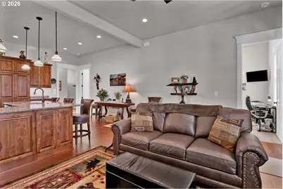 290 Harbor St, Florence, OR 97439 - Photo 9