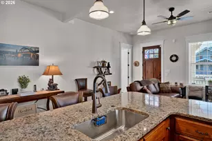 290 Harbor St, Florence, OR 97439 - Photo 15