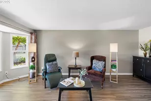 168 NE 38th Ave, Hillsboro, OR 97124 - Photo 7