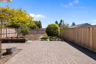 168 NE 38th Ave, Hillsboro, OR 97124 - Photo 3