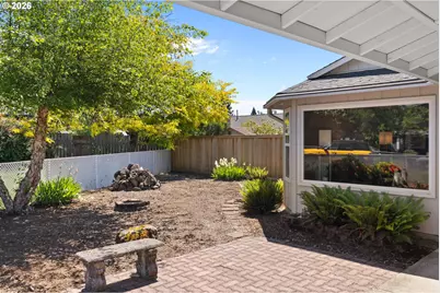 168 NE 38th Ave, Hillsboro, OR 97124 - Photo 27