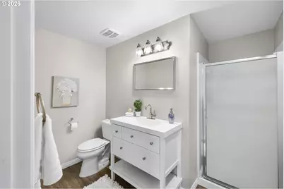 168 NE 38th Ave, Hillsboro, OR 97124 - Photo 15