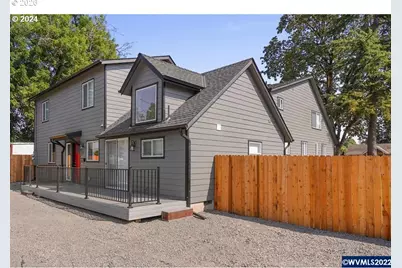 1117 6th St, Salem, OR 97304 - Photo 9