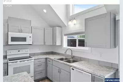 1117 6th St, Salem, OR 97304 - Photo 13