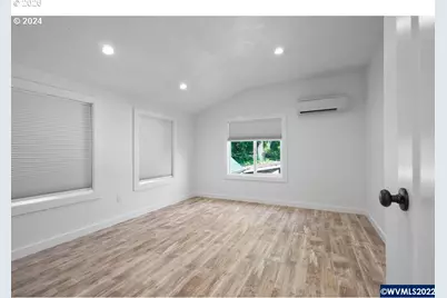 1117 6th St, Salem, OR 97304 - Photo 5