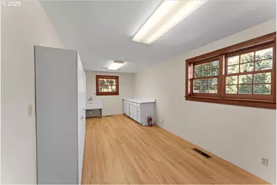 36175 S Highway 213, Molalla, OR 97038 - Photo 31