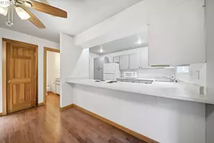 7509 NE Vancouver Mall Dr, Vancouver, WA 98662 - Photo 9