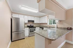 3570 Ash St, North Bend, OR 97459 - Photo 11