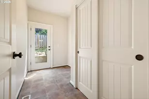 10012 SE Old Town Ct, Happy Valley, OR 97086 - Photo 11
