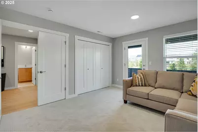 16473 NW Liberty St, Portland, OR 97229 - Photo 19