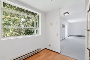 10970 SW Meadowbrook Dr, Portland, OR 97224 - Photo 13