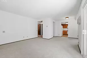 10970 SW Meadowbrook Dr, Portland, OR 97224 - Photo 3