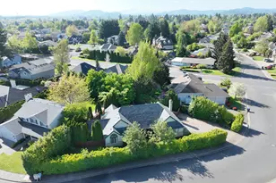 1625 Victorian Way, Eugene, OR 97401 - Photo 31