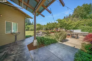 2015 Landaggard Dr, Salem, OR 97304 - Photo 41