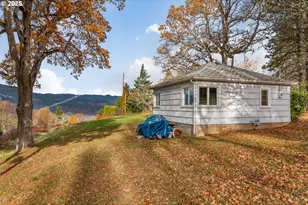 710 Highline Dr, Hood River, OR 97031 - Photo 11