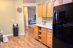 538 Lochaven Ave, Springfield, OR 97477 - Photo 13