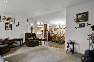 538 Lochaven Ave, Springfield, OR 97477 - Photo 9