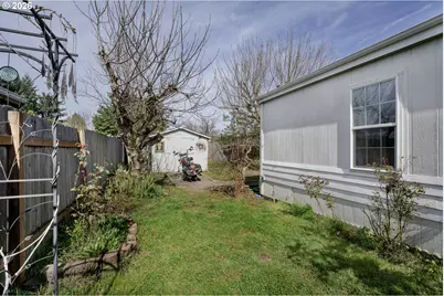 538 Lochaven Ave, Springfield, OR 97477 - Photo 31