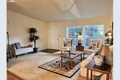 538 Lochaven Ave, Springfield, OR 97477 - Photo 9