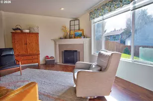 2727 N Crater Ln, Newberg, OR 97132 - Photo 17