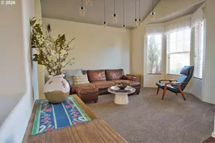 2727 N Crater Ln, Newberg, OR 97132 - Photo 3