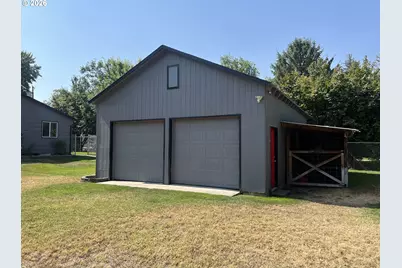 131 SE 3rd Ave, Milton-Freewater, OR 97862 - Photo 25