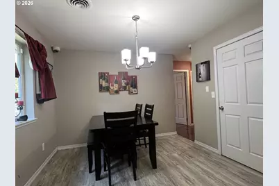 131 SE 3rd Ave, Milton-Freewater, OR 97862 - Photo 13