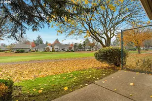 7430 SW Greens View Ct, Wilsonville, OR 97070 - Photo 37
