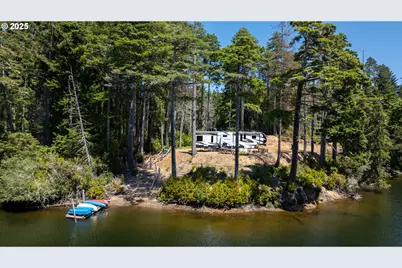 70298 Highway 101, North Bend, OR 97459 - Photo 1