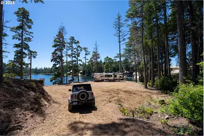 70298 Highway 101, North Bend, OR 97459 - Photo 5