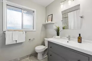 14150 NE Eugene Ct, Portland, OR 97230 - Photo 23
