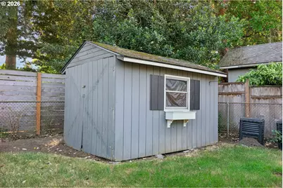 14150 NE Eugene Ct, Portland, OR 97230 - Photo 37