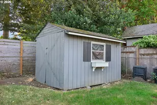 14150 NE Eugene Ct, Portland, OR 97230 - Photo 37