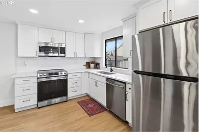 1485 SE Jacquelin Dr, Hillsboro, OR 97123 - Photo 9