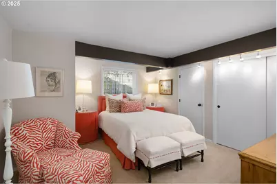 11330 SW Lynnvale Dr, Portland, OR 97225 - Photo 27