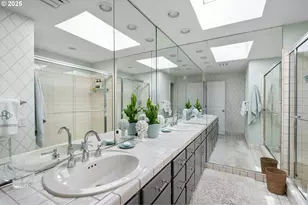 11330 SW Lynnvale Dr, Portland, OR 97225 - Photo 39