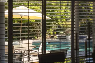 11330 SW Lynnvale Dr, Portland, OR 97225 - Photo 13