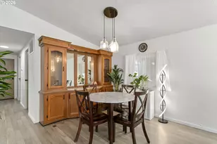 700 NE 183rd Ave, Portland, OR 97230 - Photo 9