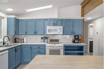 700 NE 183rd Ave #12, Portland, OR 97230 - Photo 15