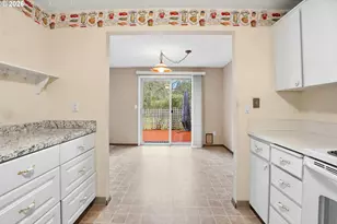 2941 NE 13th St, Gresham, OR 97030 - Photo 17