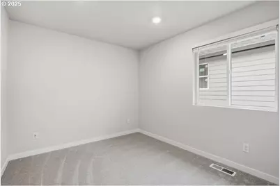 3739 SW 40th St, Gresham, OR 97080 - Photo 9