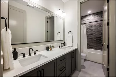 2424 Glenmorrie Dr, Lake Oswego, OR 97034 - Photo 25