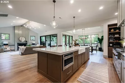 2424 Glenmorrie Dr, Lake Oswego, OR 97034 - Photo 3