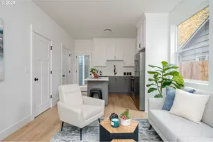 12096 SE Market St, Portland, OR 97216 - Photo 3