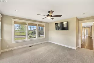 2043 NE Chehalem Dr, Newberg, OR 97132 - Photo 15
